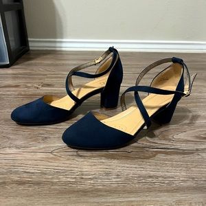 Women’s Navy Blue Velvet Suede Strappy Ballet Heels, 11